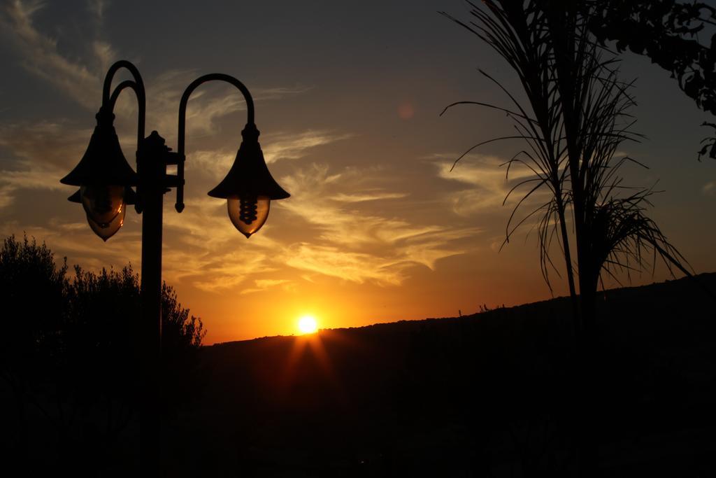 Agriturismo Tenuta San Giovanni Casale Leto SantʼAngelo Muxaro Екстериор снимка