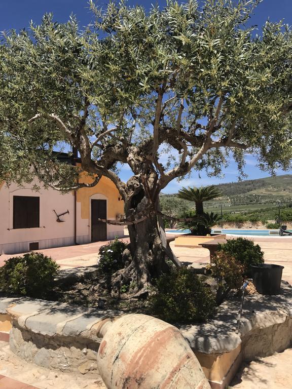 Agriturismo Tenuta San Giovanni Casale Leto SantʼAngelo Muxaro Екстериор снимка